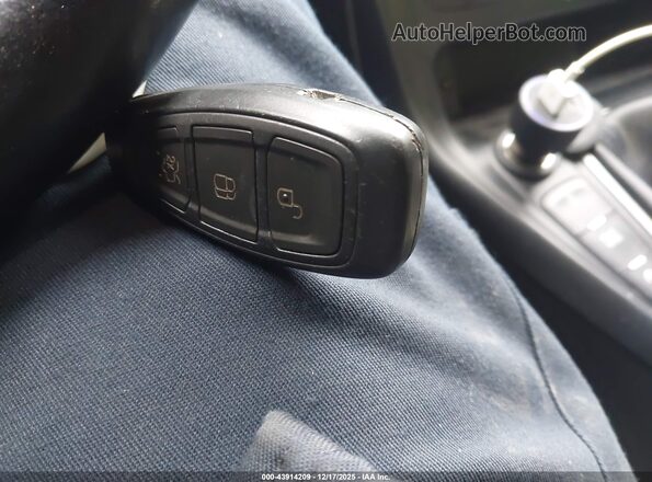 WF0DP3TH2H4122201 2017 FORD FOCUS RS Черный Вид панели приборов