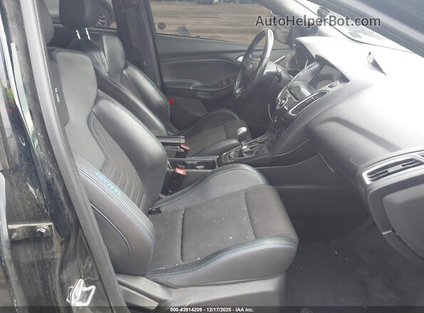 WF0DP3TH2H4122201 2017 FORD FOCUS RS Черный Вид салона спереди