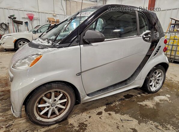 WMEEJ9AA3GK842863 2016 SMART FORTWO Серебряный Передняя левая четверть
