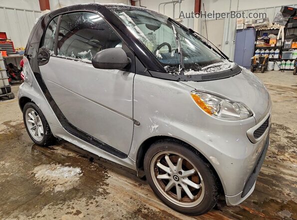 WMEEJ9AA3GK842863 2016 SMART FORTWO Серебряный Передняя правая четверть