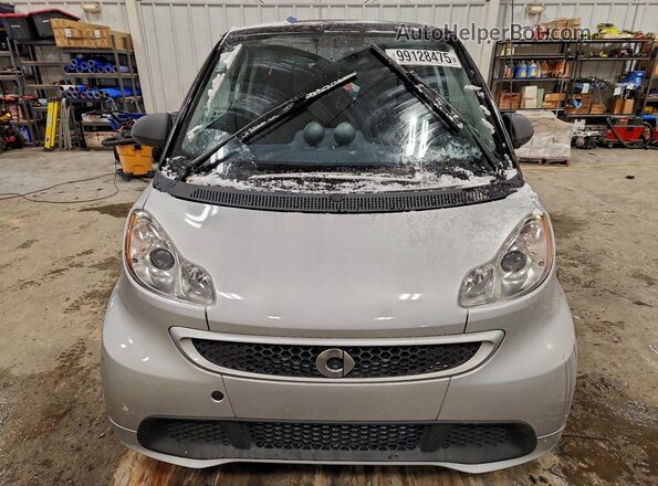 WMEEJ9AA3GK842863 2016 SMART FORTWO Серебряный Вид спереди