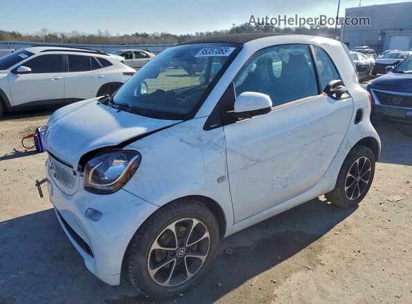 WMEFJ5DA0HK192643 2017 SMART FORTWO Белый Передняя левая четверть
