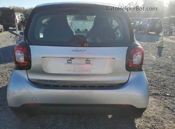 WMEFJ9BA5JK280359 2018 SMART FORTWO Серый Вид сзади