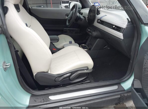 WMW13GD05S2W90198 2025 MINI HARDTOP Blue Вид салону спереду