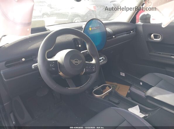 WMW13GD07S2X07356 2025 MINI HARDTOP Black Vista interior delantera