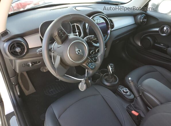 WMW33DH02R2U93002 2024 MINI COOPER White Vista del salpicadero