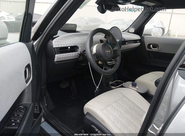 WMW43GD02S2W88650 2025 MINI HARDTOP Серый Вид салона спереди