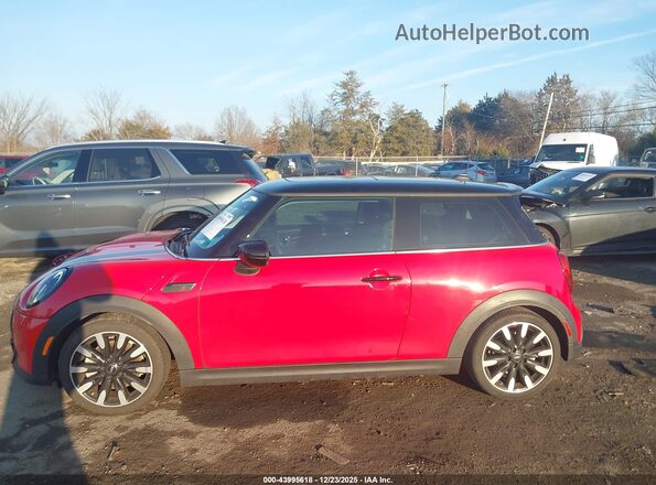 WMW53DH00P2T20696 2023 MINI HARDTOP Red სალონის 360-გრადუსიანი ხედი