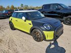 2023 Mini Cooper S Two Tone vin: WMW53DH02P2T77479