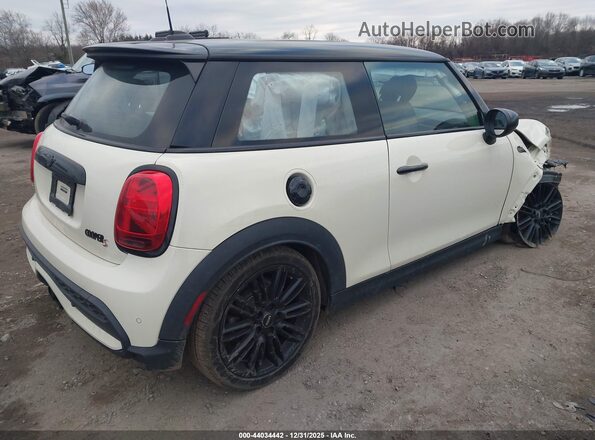 WMW53DH06P2T21805 2023 MINI HARDTOP Beige Trasero derecho
