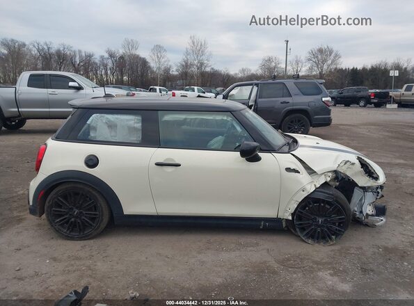 WMW53DH06P2T21805 2023 MINI HARDTOP Beige Vista interior trasera