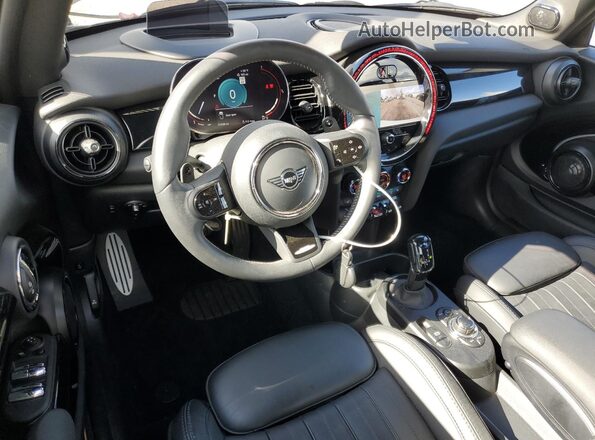 WMW63DL04R3S13403 2024 MINI COOPER Белый Вид панели приборов