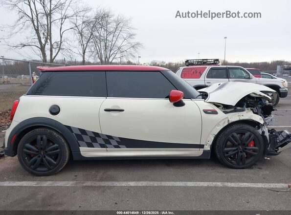 WMW73DH09P2T17353 2023 MINI HARDTOP White Սարքավորումների վահանակի տեսք