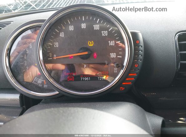 WMWLU1C54H2F27327 2017 MINI CLUBMAN Синий Вид задних сидений