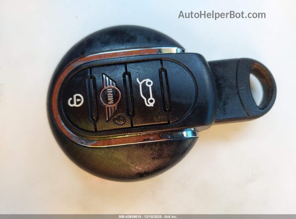 WMWLU5C58K2G04795 2019 MINI CLUBMAN Серый Вид панели приборов