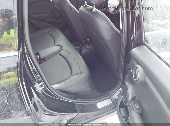 WMWXU1C50K2F82415 2019 MINI HARDTOP Черный Вид наклейки с VIN-кодом