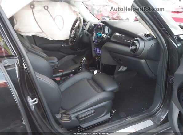 WMWXU9C01M2N97637 2021 MINI HARDTOP Black Front interior view
