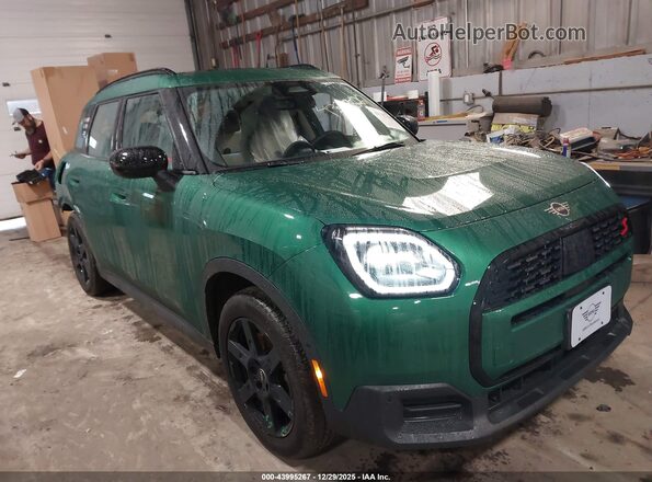 WMZ23GA05S7P28513 2025 MINI COUNTRYMAN Зеленый Передняя правая четверть