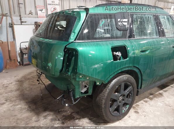 WMZ23GA05S7P28513 2025 MINI COUNTRYMAN Зеленый Вид спереди