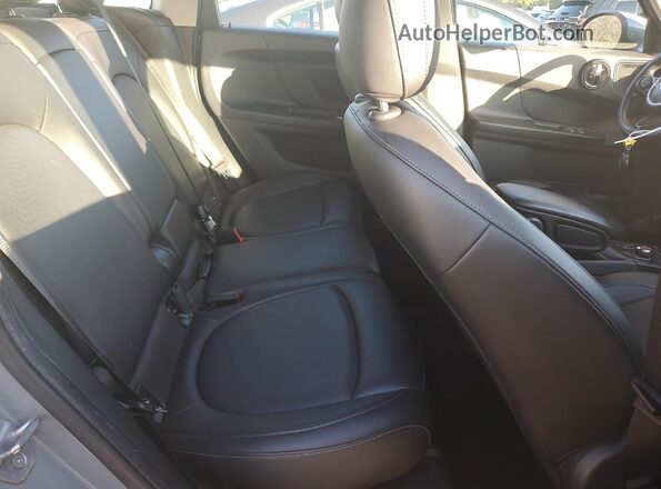 WMZYW5C01L3L05844 2020 MINI COOPER Gray Widok tylnych siedzeń