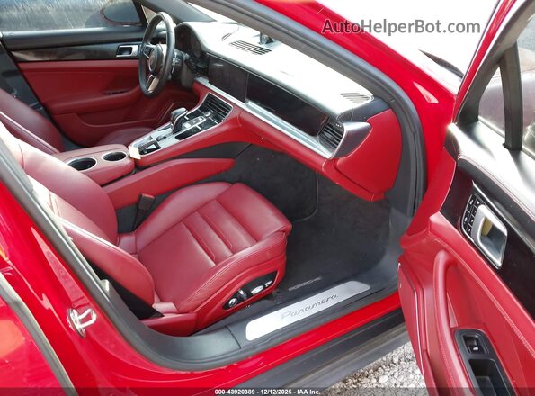 WP0AA2A74LL101831 2020 PORSCHE PANAMERA Красный Вид салона спереди