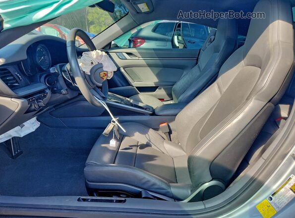 WP0AA2A95MS205589 2021 PORSCHE 911 Silver Widok wnętrza z przodu