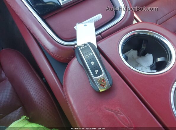 WP0AB2A76JL135151 2018 PORSCHE PANAMERA Белый Вид панели приборов
