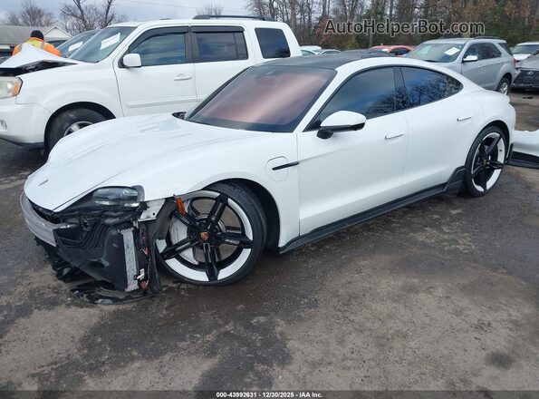 WP0AB2Y12LSA50093 2020 PORSCHE TAYCAN Белый Передняя левая четверть