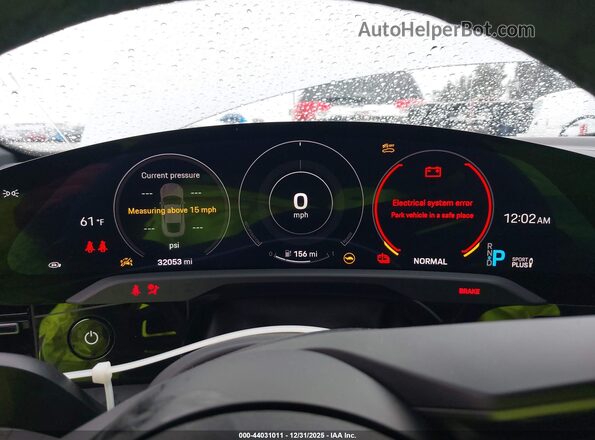 WP0AB2Y17MSA40953 2021 PORSCHE TAYCAN Серебряный Вид задних сидений