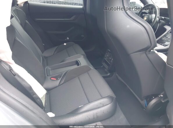 WP0AB2Y17MSA40953 2021 PORSCHE TAYCAN Серебряный Вид наклейки с VIN-кодом