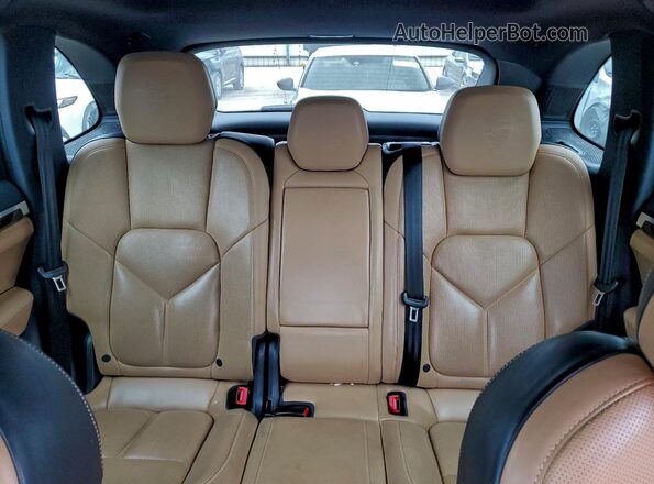 WP1AA2A22JKA00860 2018 PORSCHE CAYENNE Purple უკანა სავარძლების ხედი