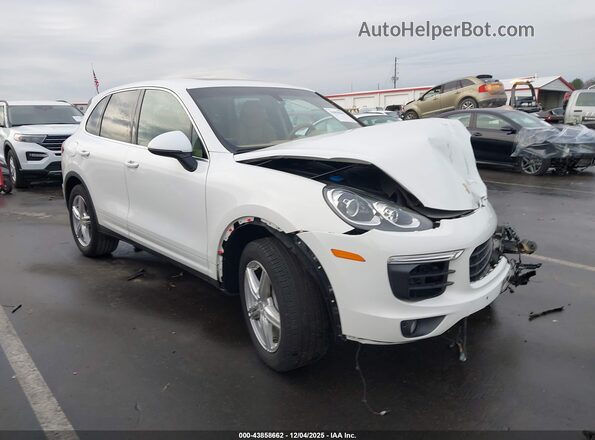 WP1AA2A25GLA00645 2016 PORSCHE CAYENNE Белый Передняя правая четверть