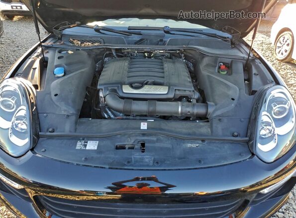 WP1AA2A29GKA13162 2016 PORSCHE CAYENNE Черный Вид подкапотного пространства