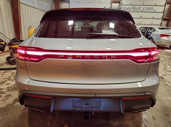 WP1AA2A52RLB18732 2024 PORSCHE MACAN Серебряный Вид сзади