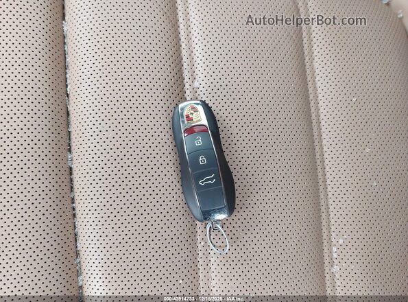 WP1AA2A52SLB09809 2025 PORSCHE MACAN Красный Вид панели приборов