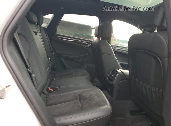 WP1AA2A53MLB06243 2021 PORSCHE MACAN Белый Вид задней части салона