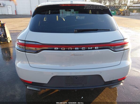 WP1AA2A54LLB13247 2020 PORSCHE MACAN Серый 