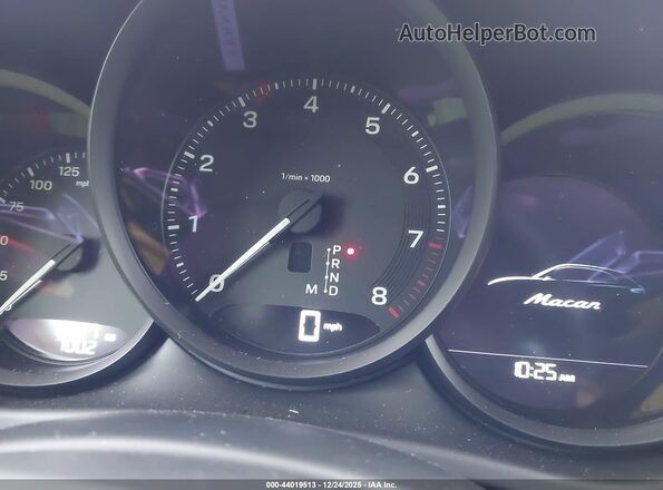 WP1AA2A54SLB10153 2025 PORSCHE MACAN Черный Вид задних сидений
