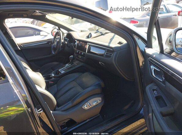 WP1AA2A58RLB03491 2024 PORSCHE MACAN Black Vista interior delantera