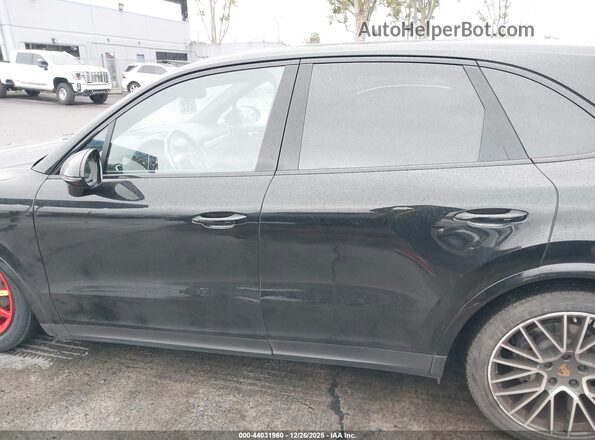 WP1AA2AY0PDA08795 2023 PORSCHE CAYENNE Black 