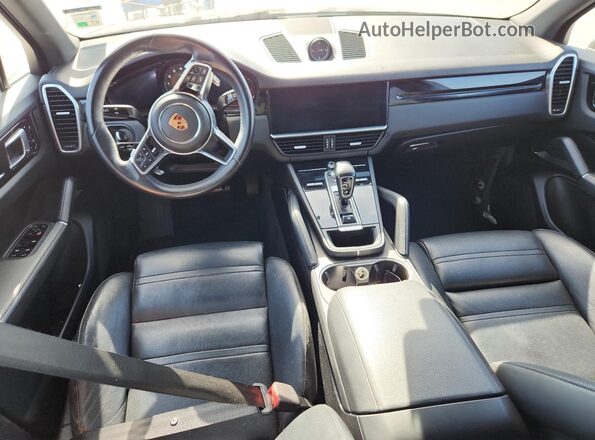WP1AA2AY1KDA08944 2019 PORSCHE CAYENNE Черный Вид панели приборов