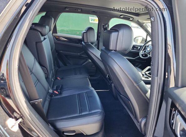 WP1AA2AY1KDA08944 2019 PORSCHE CAYENNE Черный Вид задней части салона