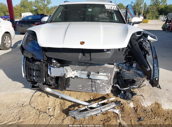 WP1AA2AY3SDA01235 2025 PORSCHE CAYENNE Белый Вид спереди