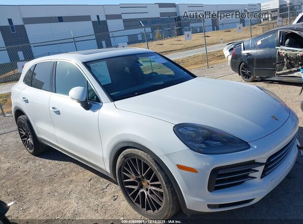 WP1AA2AY4LDA06638 2020 PORSCHE CAYENNE Белый Вид задней части салона