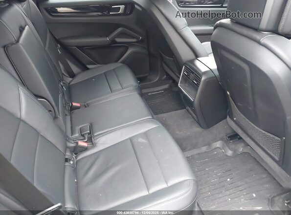 WP1AA2AY5PDA10736 2023 PORSCHE CAYENNE Черный Вид наклейки с VIN-кодом