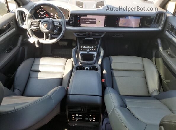 WP1AA2AY5RDA11193 2024 PORSCHE CAYENNE Синий Вид панели приборов
