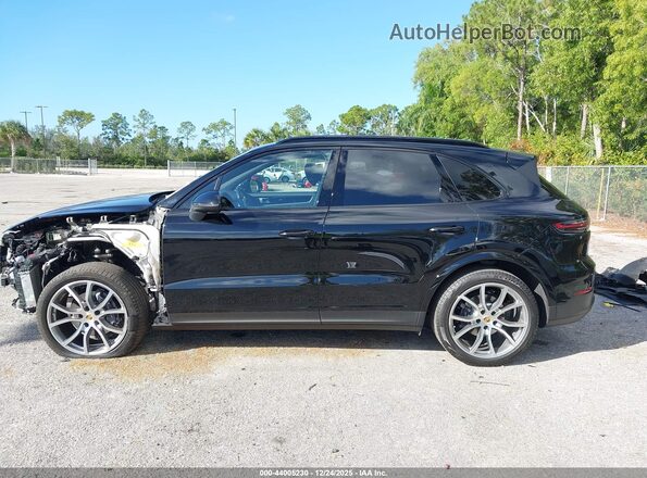 WP1AA2AY6LDA02476 2020 PORSCHE CAYENNE Черный 
