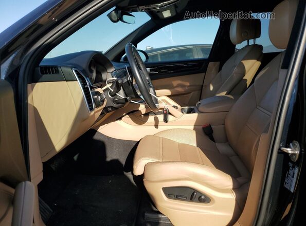 WP1AA2AY8PDA02095 2023 PORSCHE CAYENNE Синий Вид салона спереди