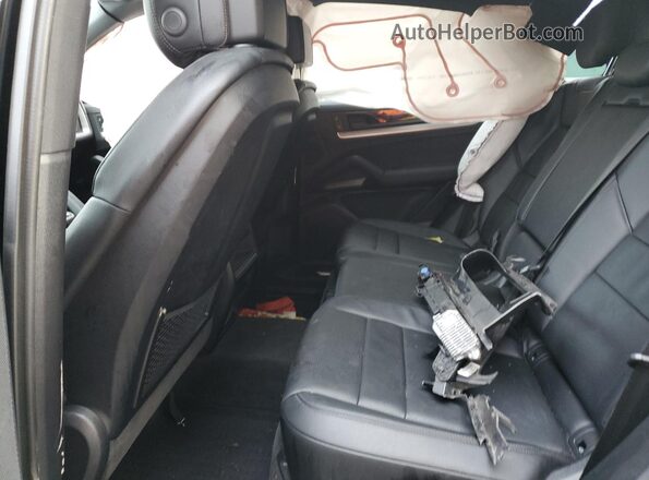 WP1AA2AYXRDA09553 2024 PORSCHE CAYENNE Черный Вид задней части салона
