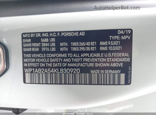 WP1AB2A54KLB30920 2019 PORSCHE MACAN White Widok komory silnika